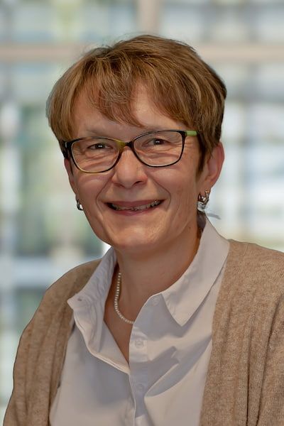 Porträt von Gabriele Schuster